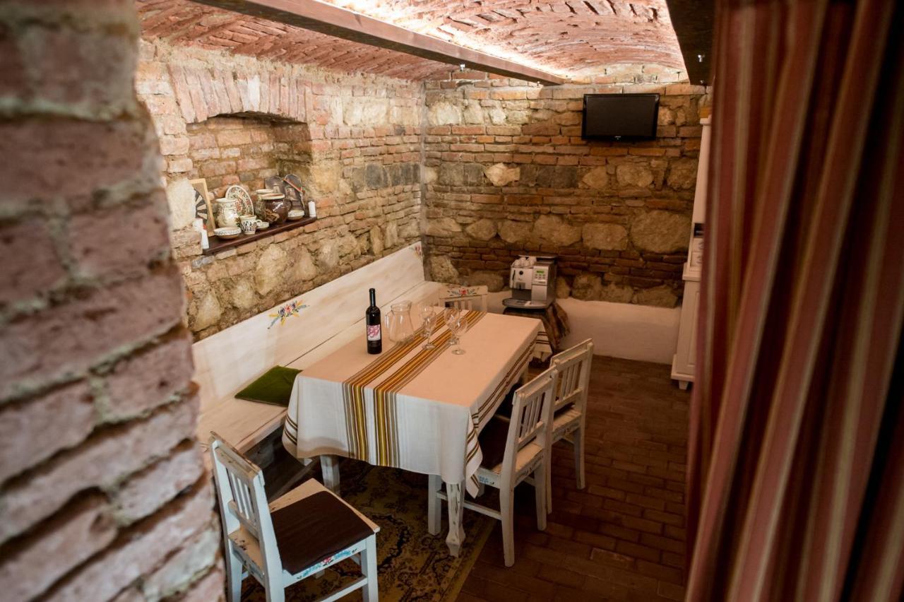 Vila Nicopole Art & Wine Brașov Exterior foto